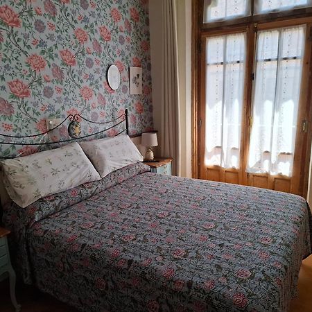 Uria 25 Rooms Oviedo Bagian luar foto