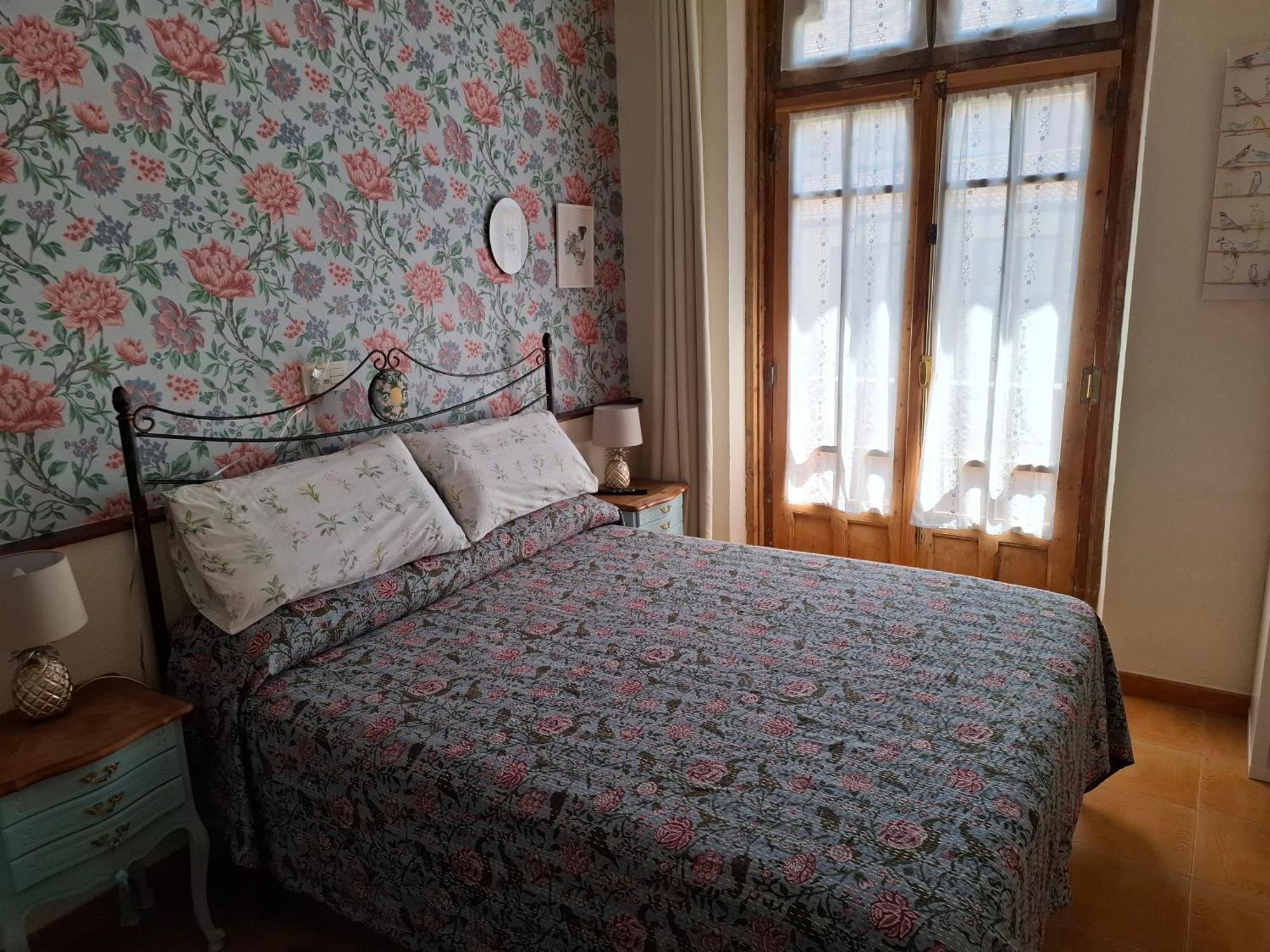 Uria 25 Rooms Oviedo Bagian luar foto